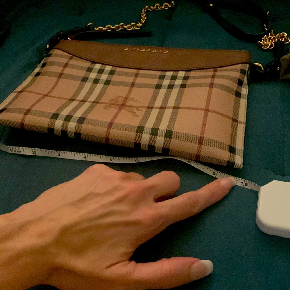 Burberry crossbody - Picture 8 of 17